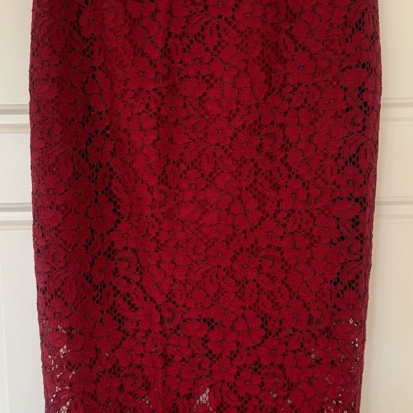 Bardot Floral‎ Lace Overlay Lined Midi Pencil Skirt Burgundy Size XS - Picture 3 of 11